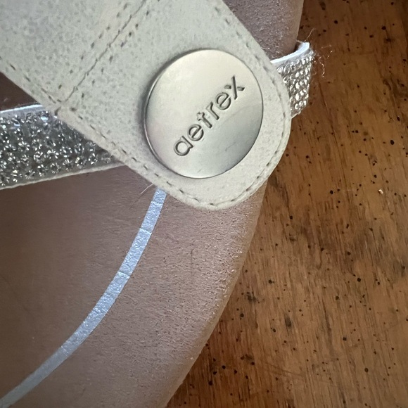 Aetrex Izzy Sparkle White Sandal Silver Rhinestone Size 10 - Picture 5 of 11